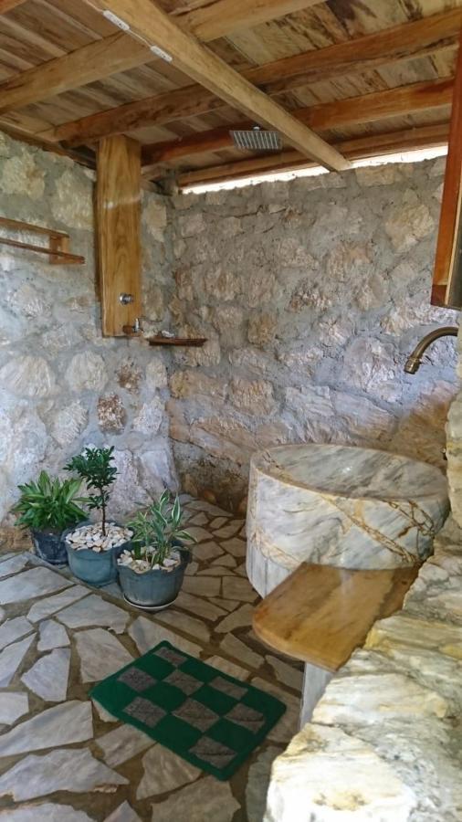 Tinaoog Beach Resort Alad Exterior foto